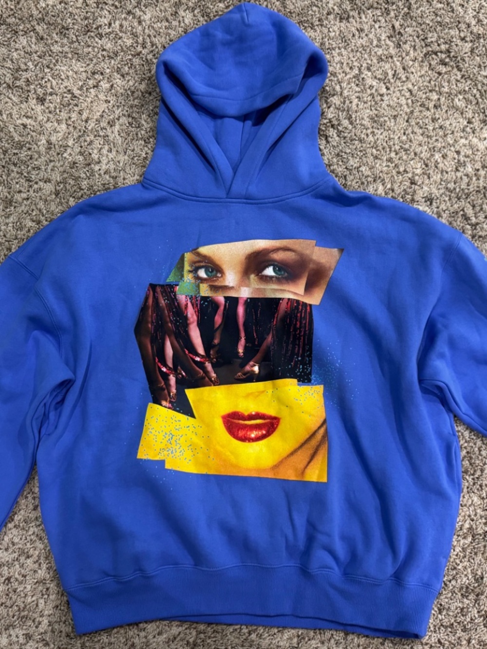 Taylor Swift "The Life of a Showgirl" Violet Blue Hoodie size Medium NEW - Picture 3 of 8